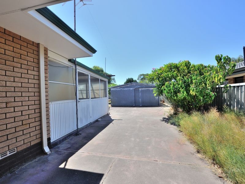 32 Maria Street, Dudley Park WA 6210