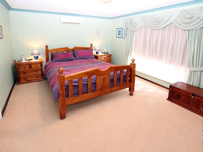 30 Portmarnock Circle, Halls Head WA 6210