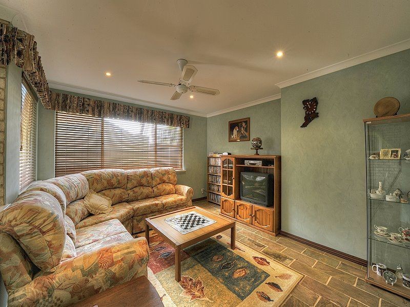 3 Forbes Road, Halls Head WA 6210