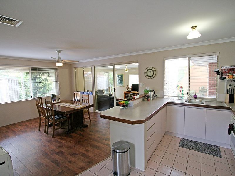 1/2 Hobley Street, Mandurah WA 6210