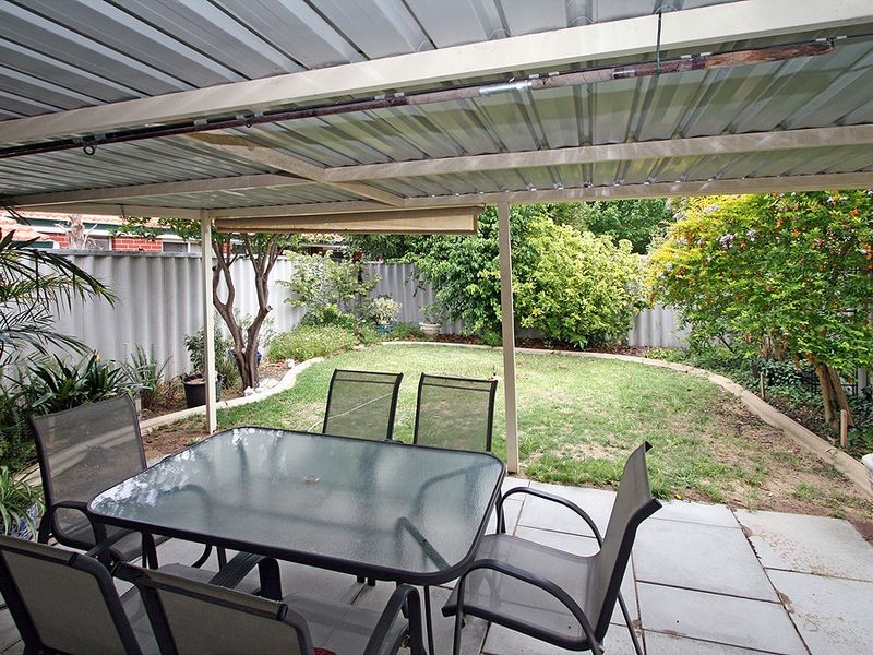 1/2 Hobley Street, Mandurah WA 6210