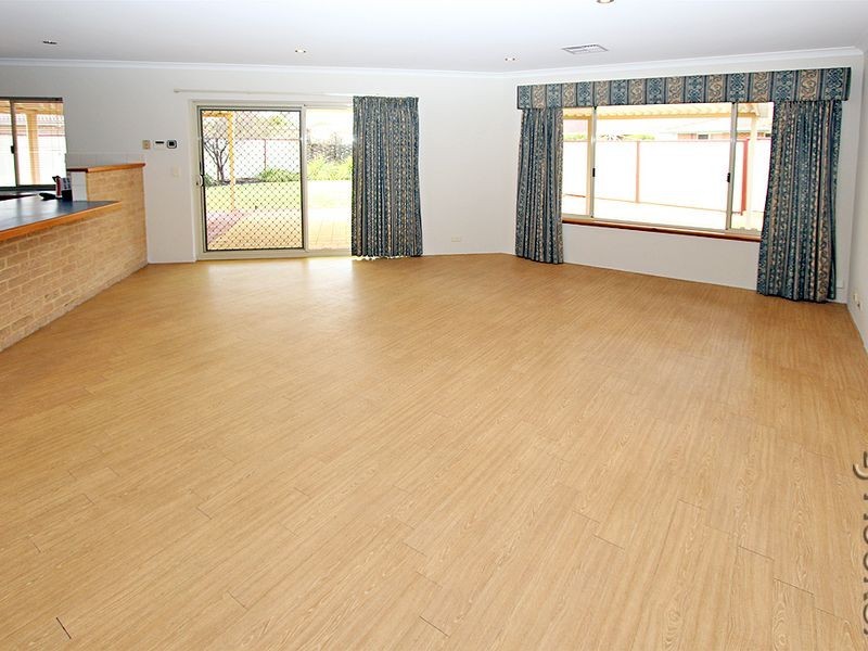 59 Caravel Way, Halls Head WA 6210