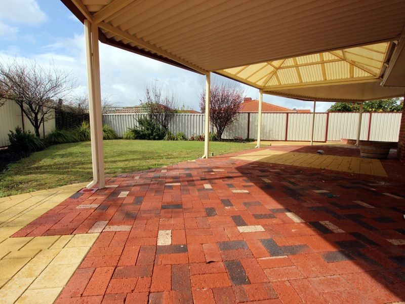 59 Caravel Way, Halls Head WA 6210