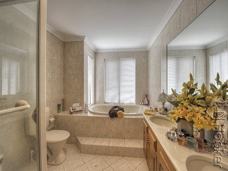 15 Poivre Place, San Remo WA 6210