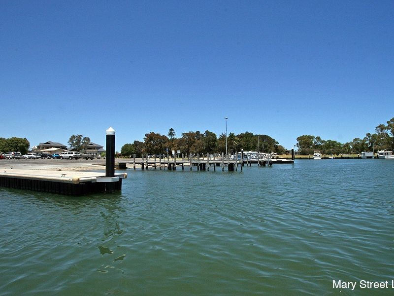 56 Janis Street, Halls Head WA 6210