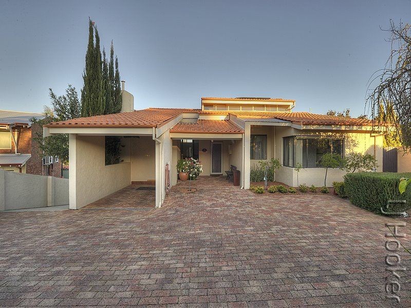 17 Carina Circle, Halls Head WA 6210