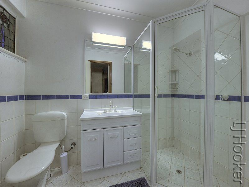 17 Carina Circle, Halls Head WA 6210