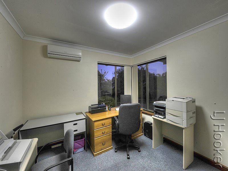 17 Carina Circle, Halls Head WA 6210