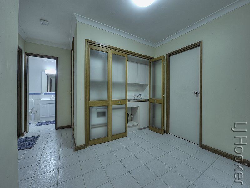17 Carina Circle, Halls Head WA 6210
