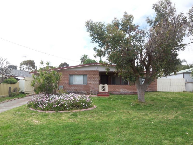 9 Kingdon Street, Mandurah WA 6210