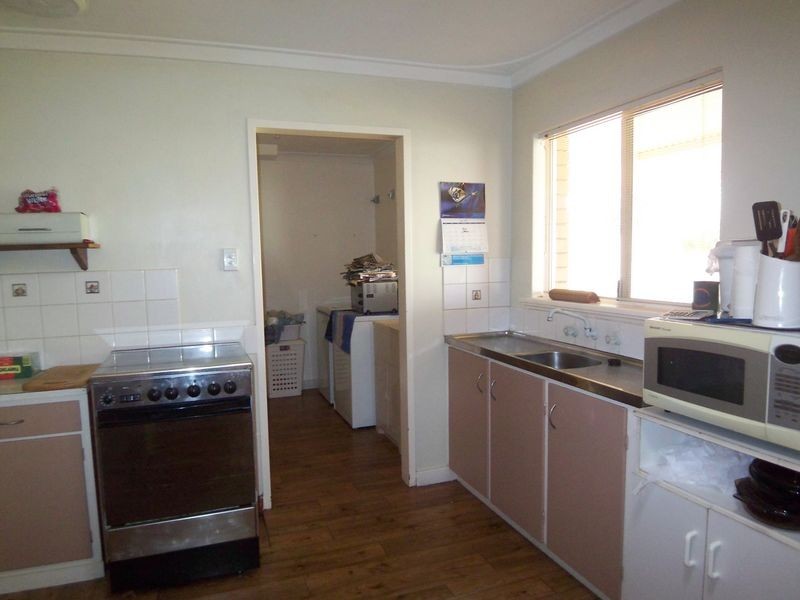 9 Kingdon Street, Mandurah WA 6210