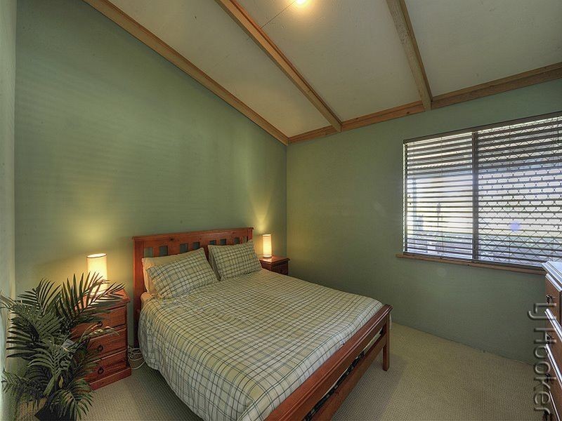 10 Whitehead Street, Singleton WA 6175