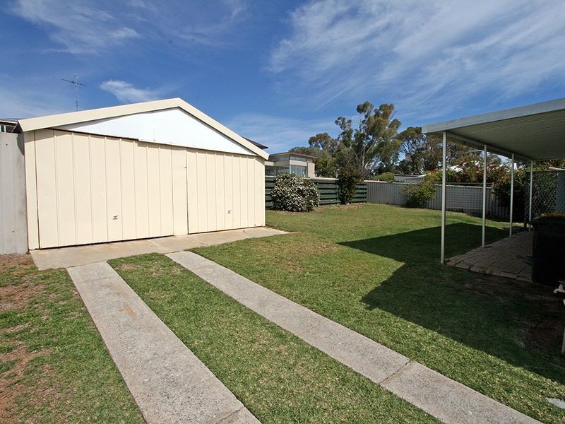 21 Janis Street, Halls Head WA 6210