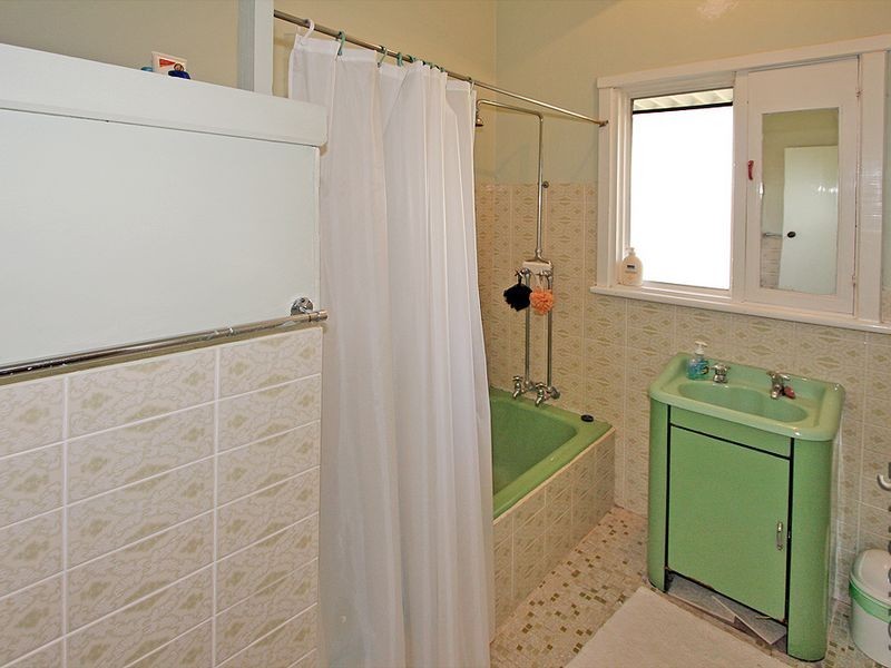 21 Janis Street, Halls Head WA 6210