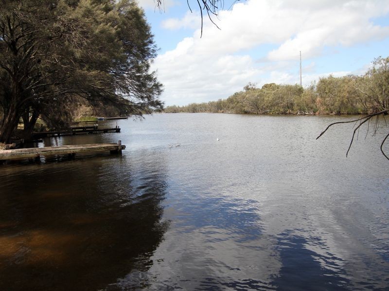 25 Jupiter Way, Greenfields WA 6210