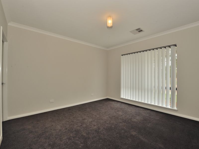 14 Pinegrove Vista, Meadow Springs WA 6210