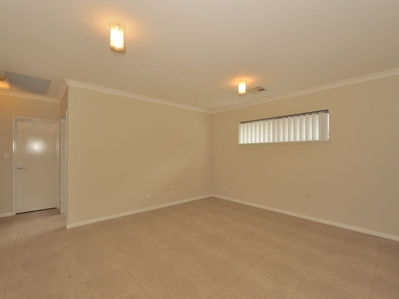 14 Pinegrove Vista, Meadow Springs WA 6210