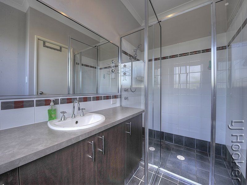 15 Kirkland Way, Meadow Springs WA 6210