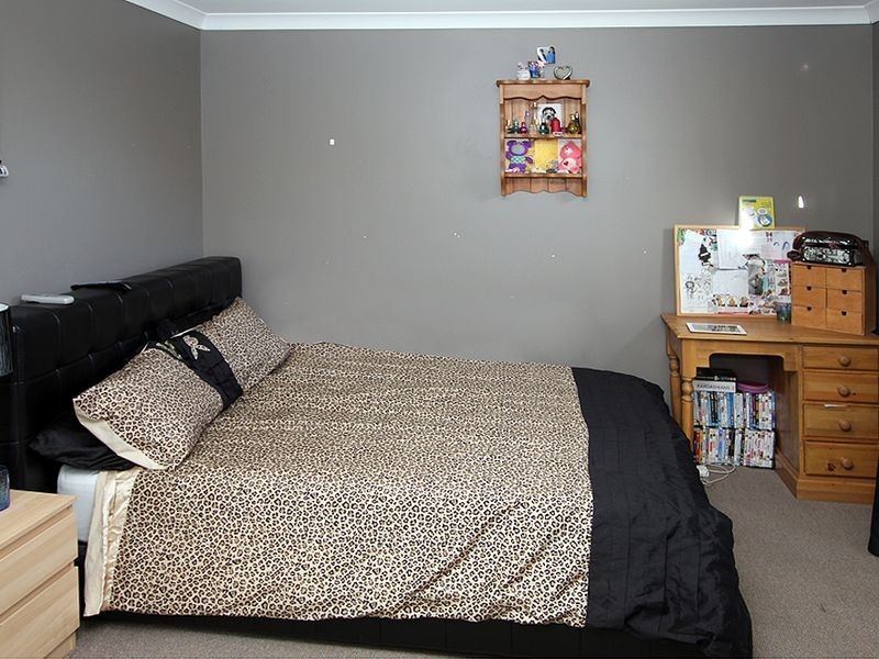 18 Darter Place, Halls Head WA 6210