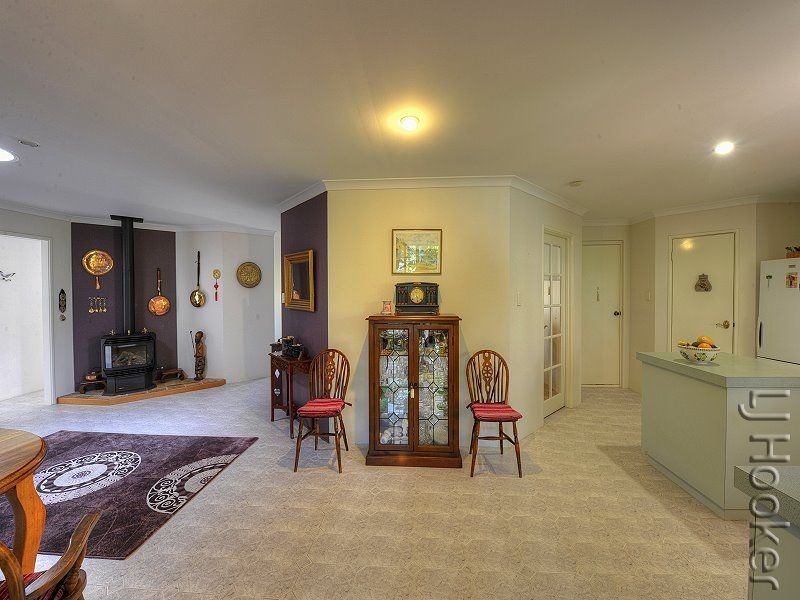 18 Elderberry Circle, Halls Head WA 6210