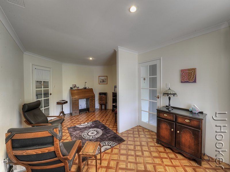 18 Elderberry Circle, Halls Head WA 6210