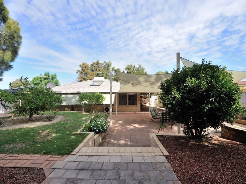 6 Adare Place, Coodanup WA 6210