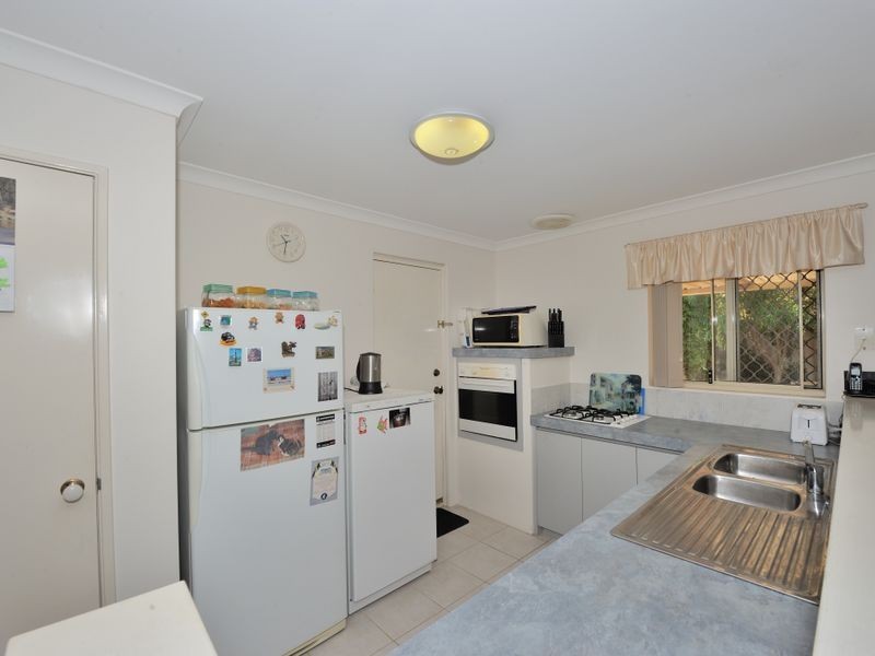 6 Adare Place, Coodanup WA 6210