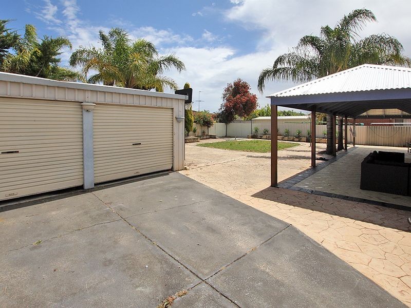 19 Elmore Way, Dudley Park WA 6210