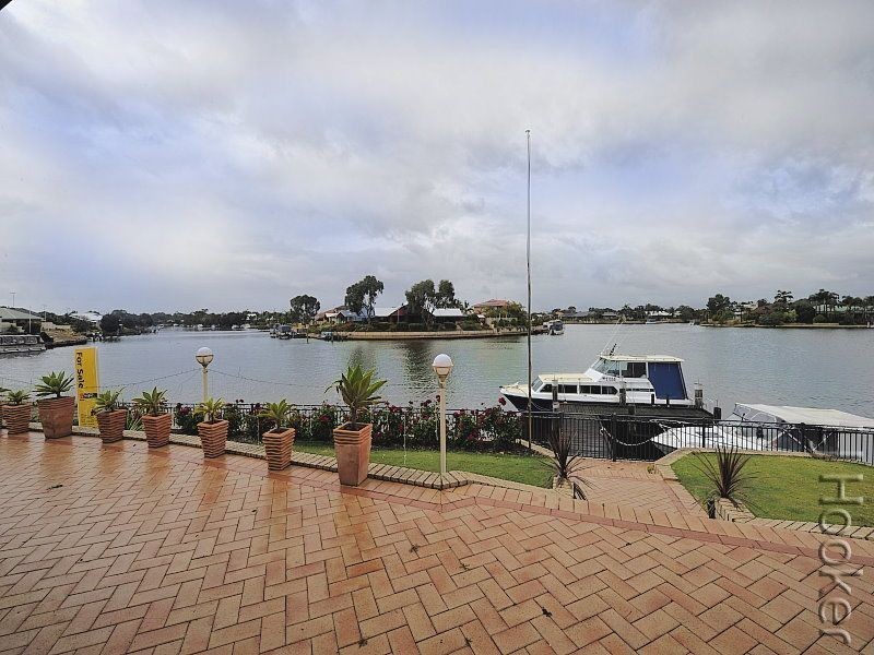 82 Banksia Terrace, South Yunderup WA 6208