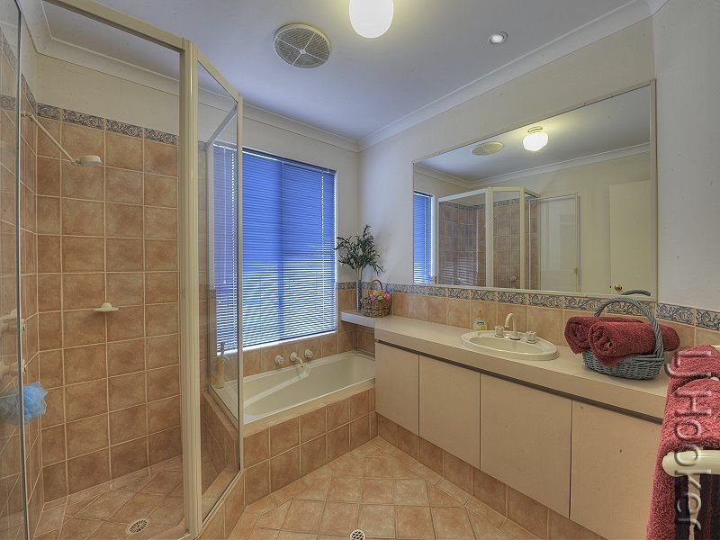 82 Banksia Terrace, South Yunderup WA 6208