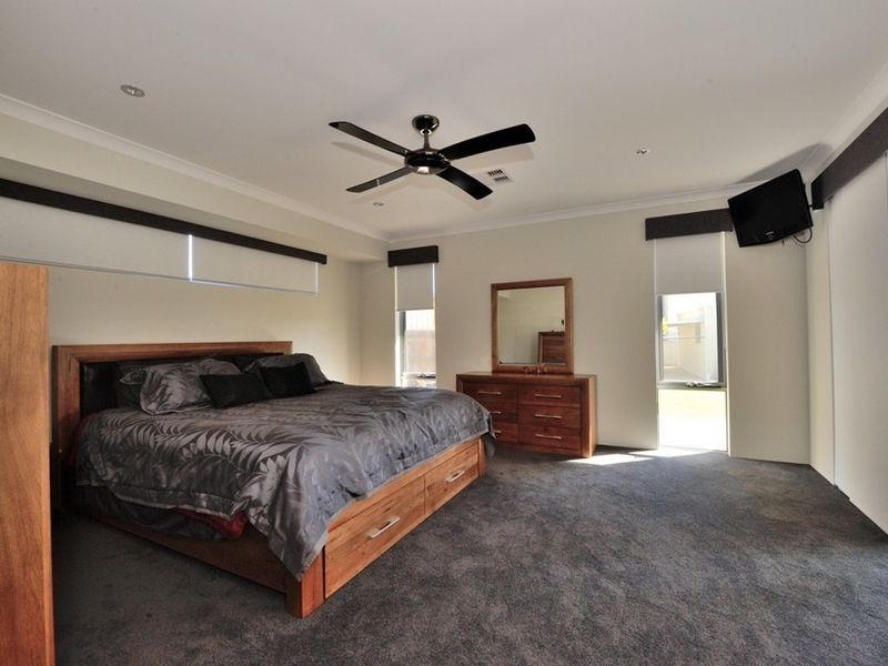 2 Galatea Road, Falcon WA 6210