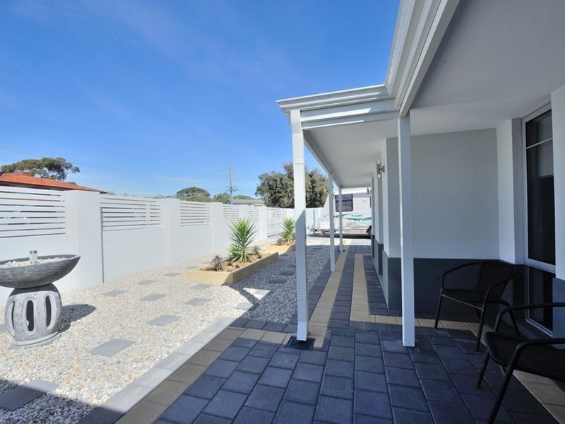 2 Galatea Road, Falcon WA 6210