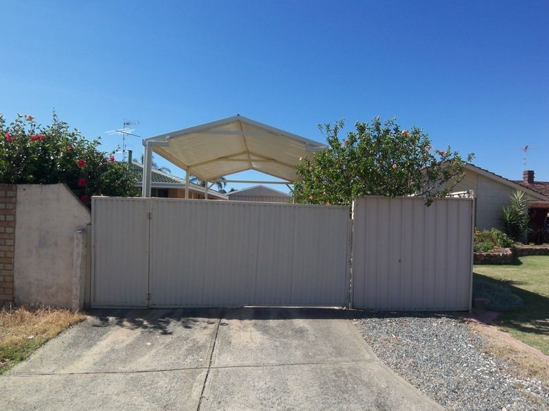 28 Leyburn Drive, Halls Head WA 6210