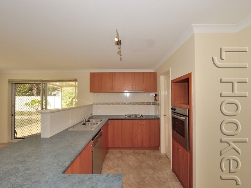 15 Hudson Drive, Dudley Park WA 6210