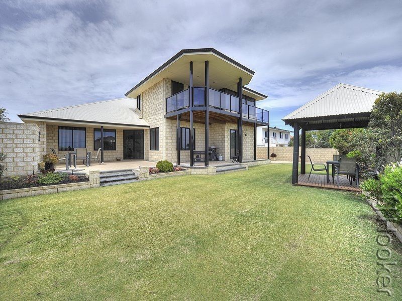 34 Mippi Road, Halls Head WA 6210