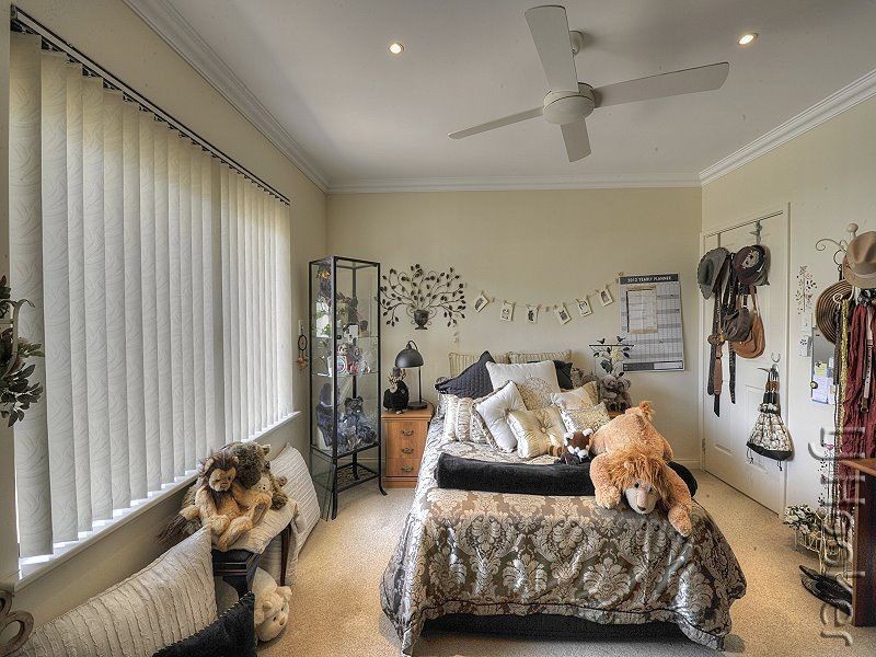 34 Mippi Road, Halls Head WA 6210