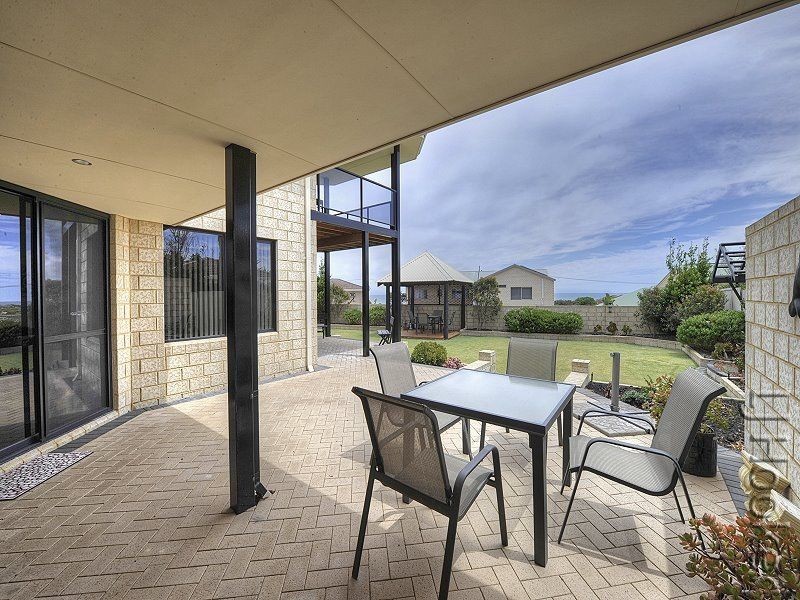 34 Mippi Road, Halls Head WA 6210