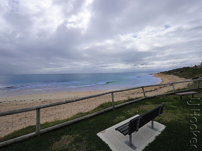 34 Mippi Road, Halls Head WA 6210