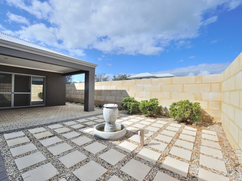 12 Pelsaert Lane, Wannanup WA 6210