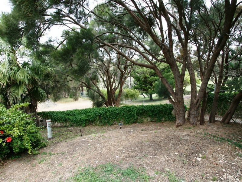 3 Heywood Court, Halls Head WA 6210