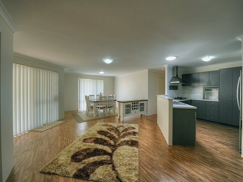 7 Jileroo Brace, Lakelands WA 6180