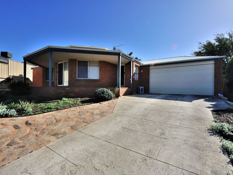 10 Staunton Rise, Halls Head WA 6210