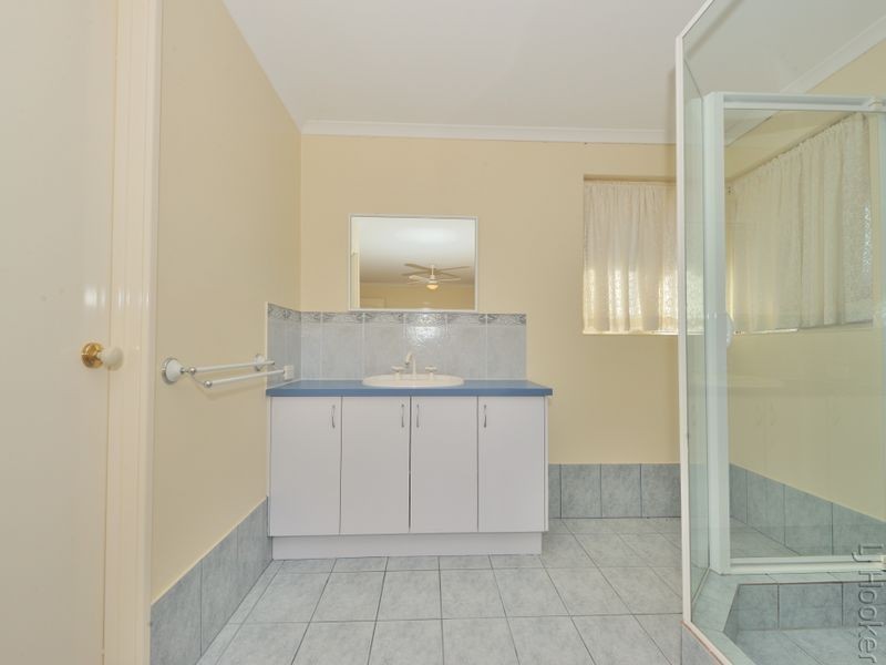 10 Staunton Rise, Halls Head WA 6210