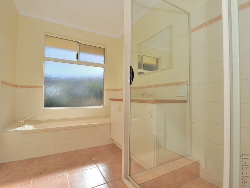 10 Staunton Rise, Halls Head WA 6210