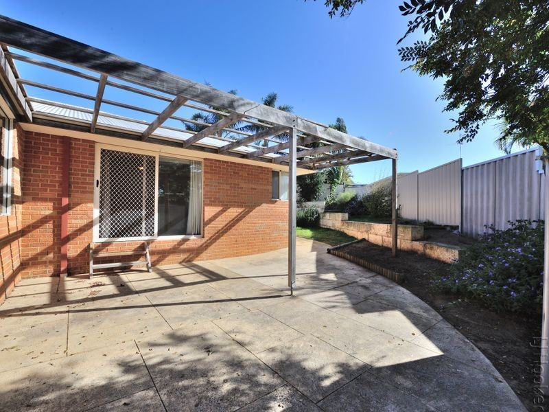 10 Staunton Rise, Halls Head WA 6210