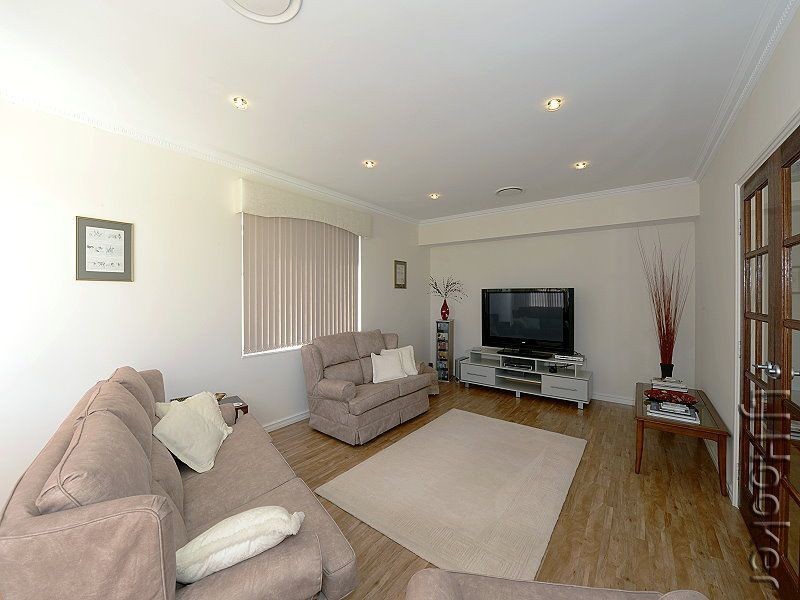 36 Brackenridge Ramble, Meadow Springs WA 6210