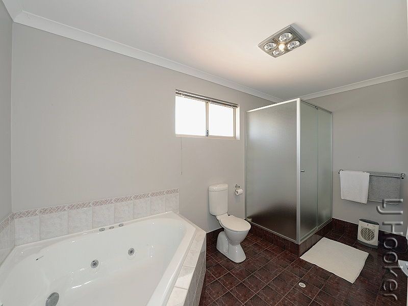 36 Brackenridge Ramble, Meadow Springs WA 6210