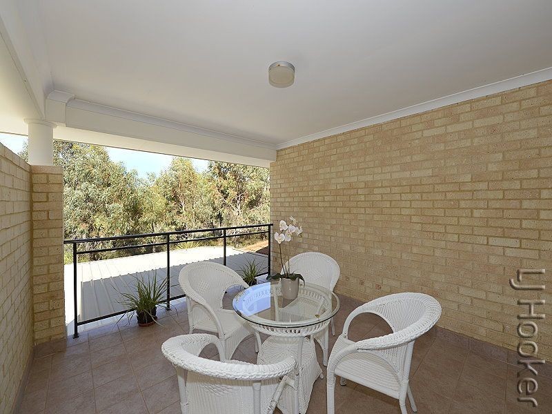 36 Brackenridge Ramble, Meadow Springs WA 6210