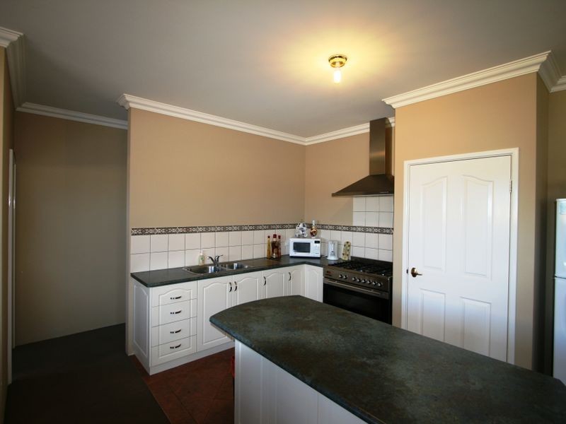 2/2A Ward Street, Mandurah WA 6210