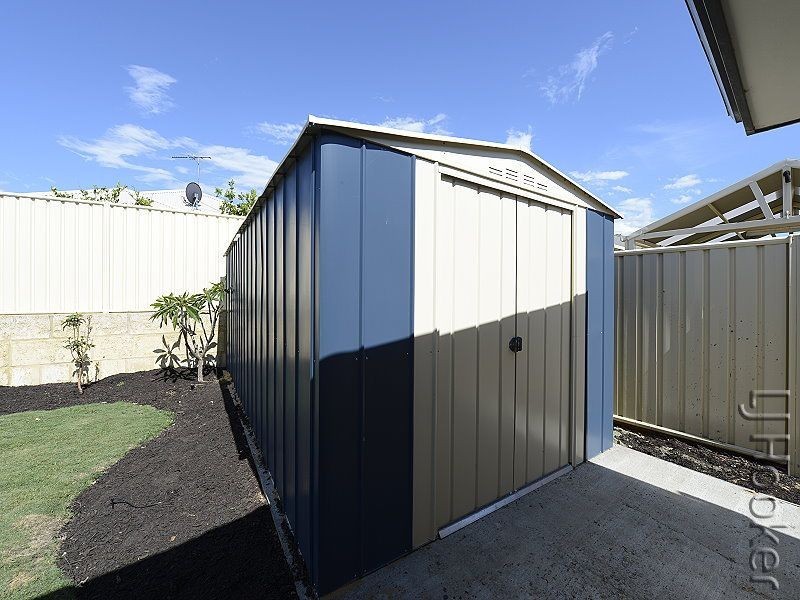 22 Loretta Parkway, Lakelands WA 6180